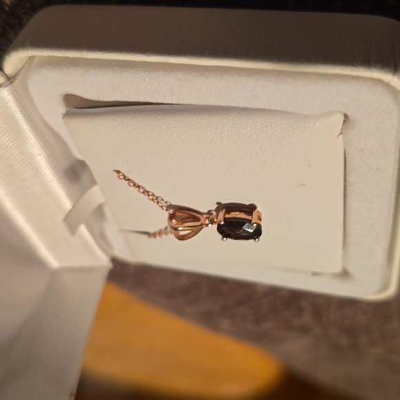 BELK STERLING SILVER CHOCOLATE QUARTZ PENDANT - Picture 6 of 8